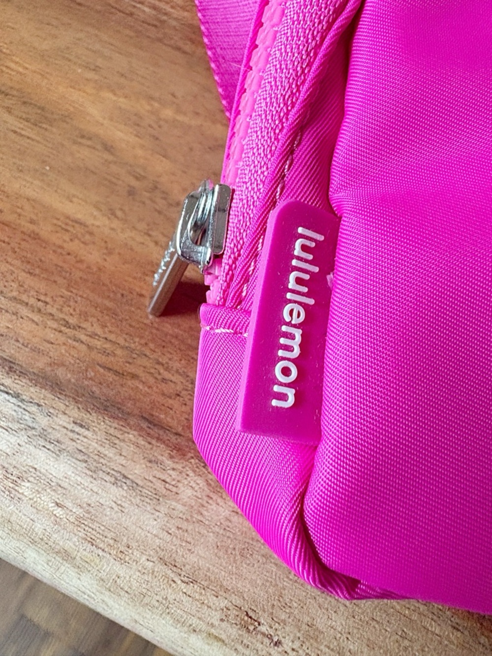 ♥️💖 Lululemon Everywhere Belt Bag 1L Sonic Pink Long Strap Bum Bag EUC - Picture 3 of 7